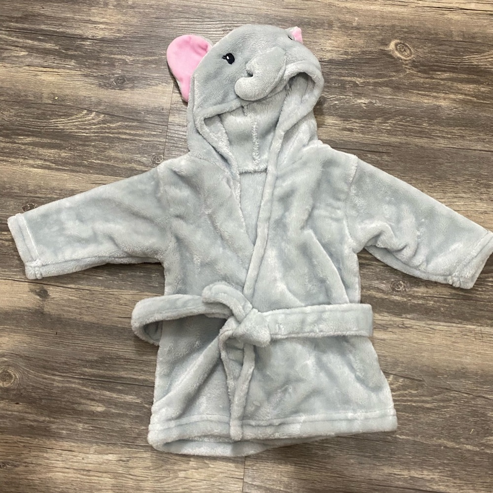 Elephant bath robe 🐘